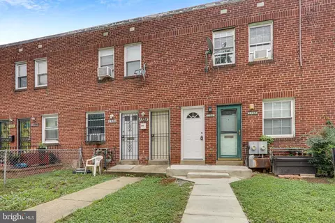 1733 Holbrook St NE, Washington, DC 20002