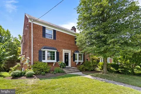 4328 Albemarle St NW, Washington, DC 20016