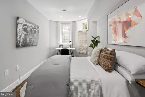 16 T St NE #1, Washington, DC 20002 photo 25