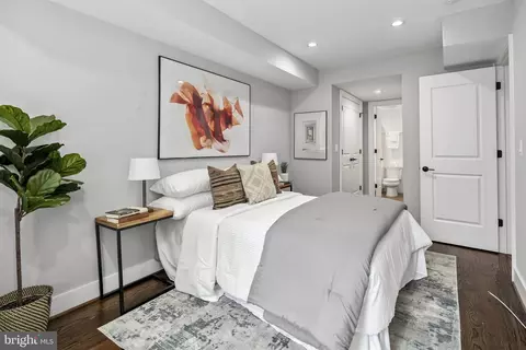 16 T St NE #1, Washington, DC 20002 photo 26