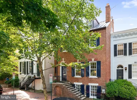 3132 O St NW, Washington, DC 20007