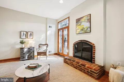 414 15th St SE, Washington, DC 20003 photo 5