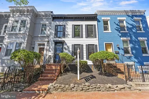 523 10th St SE, Washington, DC 20003 photo 37