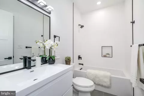 3104 18th St NE, Washington, DC 20018 photo 18