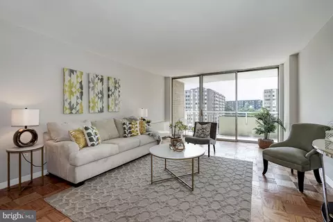 3001 Veazey Ter NW #1215, Washington, DC 20008