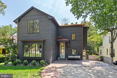 5110 Cathedral Ave NW, Washington, DC 20016