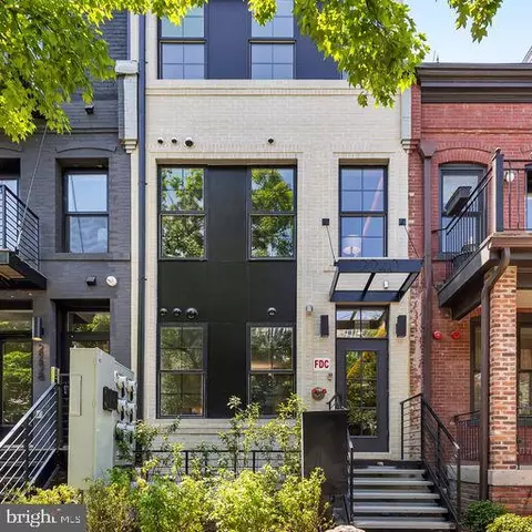 2240 Ontario Rd NW #4, Washington, DC 20009
