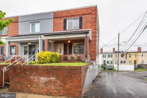 3378 Alden Pl NE, Washington, DC 20019