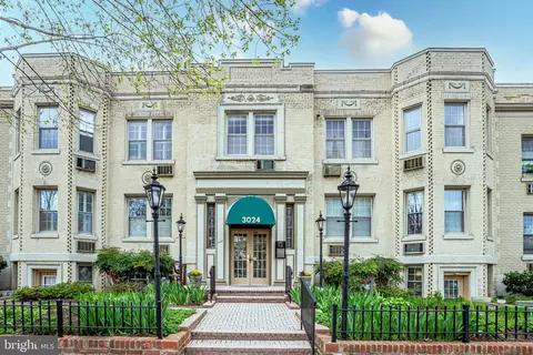 3024 Wisconsin Ave NW #205, Washington, DC 20016