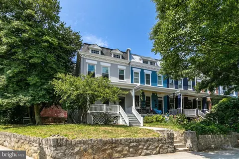 300 Tennessee Ave NE, Washington, DC 20002