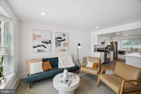 2429 Skyland Pl SE, Washington, DC 20020
