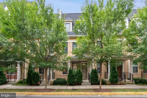 607 Lancaster St NE, Washington, DC 20017