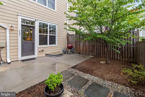 607 Lancaster St NE, Washington, DC 20017 photo 32