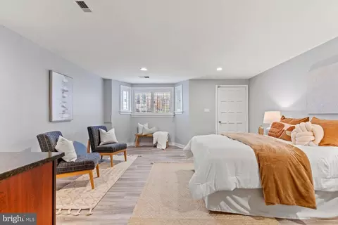 1329 Wallach Pl NW, Washington, DC 20009 photo 27