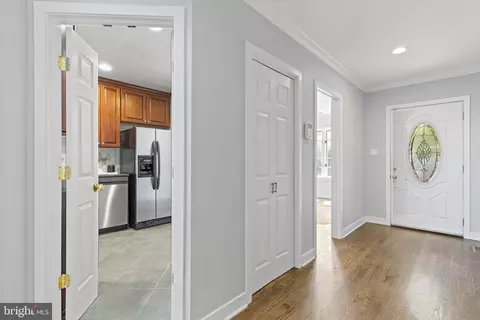 1329 Wallach Pl NW, Washington, DC 20009 photo 2