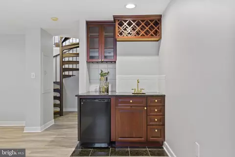 1329 Wallach Pl NW, Washington, DC 20009 photo 31
