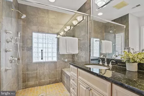 1329 Wallach Pl NW, Washington, DC 20009 photo 18