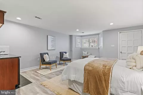 1329 Wallach Pl NW, Washington, DC 20009 photo 29