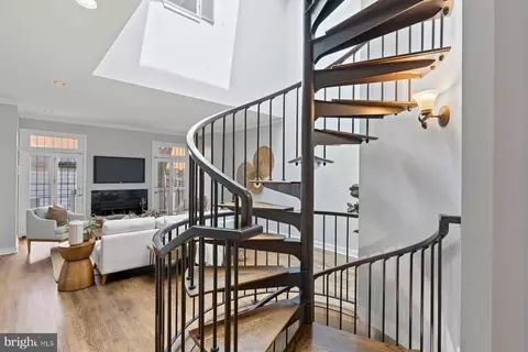 1329 Wallach Pl NW, Washington, DC 20009 photo 25