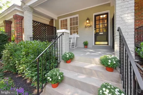 3759 W Street St NW, Washington, DC 20007