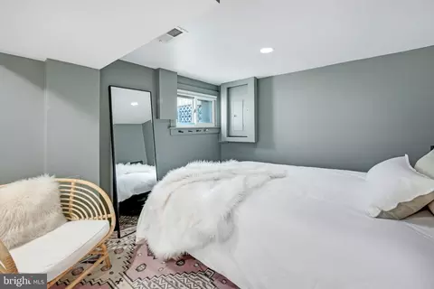 614 Morton Pl NE, Washington, DC 20002 photo 37