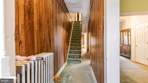 905 C St NE, Washington, DC 20002 photo 2