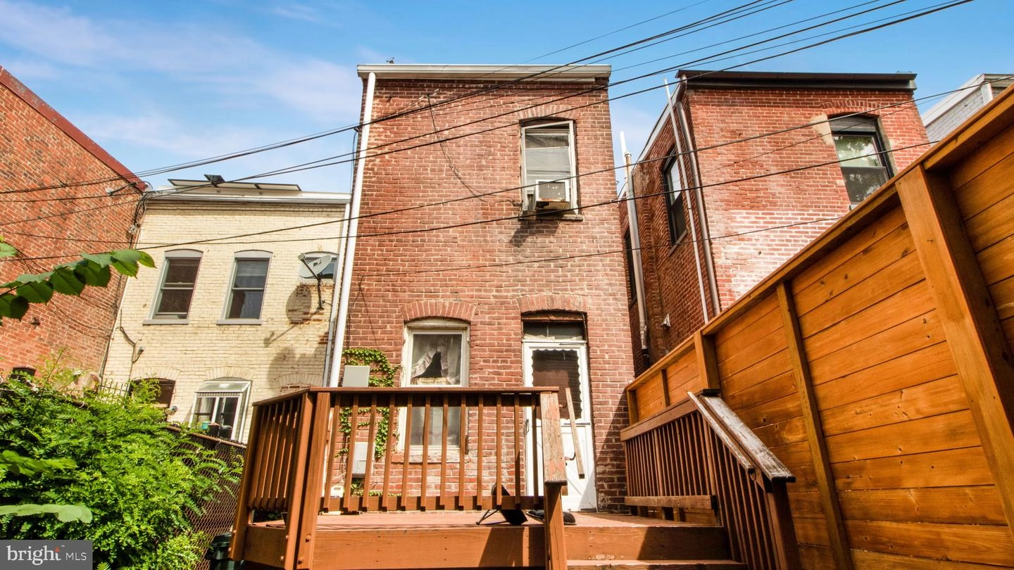 905 C St NE, Washington, DC 20002 photo 16