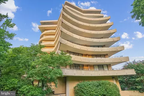4200 Massachusetts Ave NW #904, Washington, DC 20016