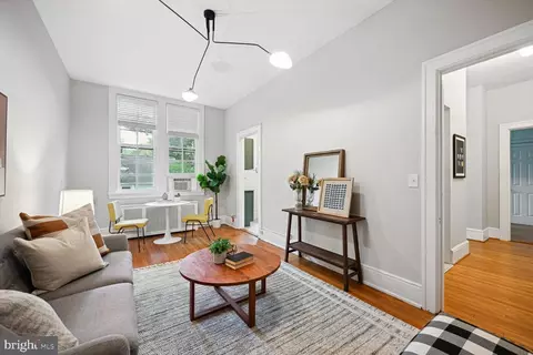 3039 Macomb St NW #22, Washington, DC 20008