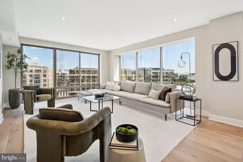1425 Rhode Island Ave NW #71, Washington, DC 20005