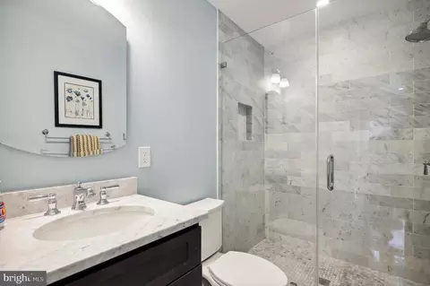 322 8th St SE, Washington, DC 20003 photo 18