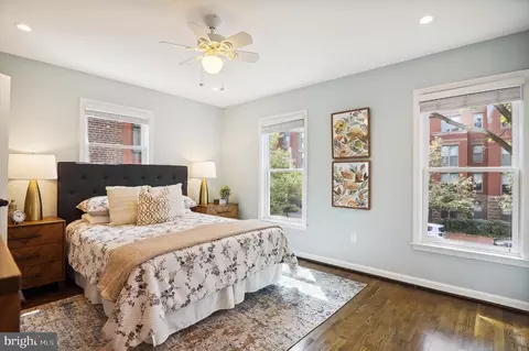 322 8th St SE, Washington, DC 20003 photo 14