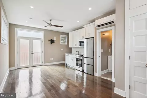 322 8th St SE, Washington, DC 20003 photo 32