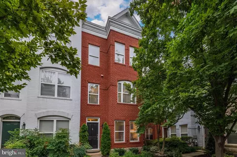 2115 12th Pl NW, Washington, DC 20009