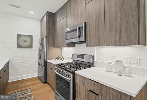 1473 Harvard St NW #2, Washington, DC 20009 photo 8