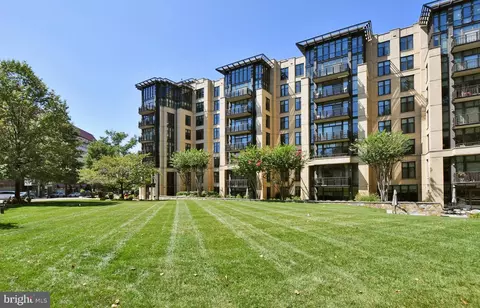 4301 Military Rd NW #407, Washington, DC 20015