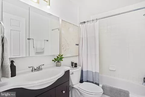 1724 17th St NW #66, Washington, DC 20009 photo 7