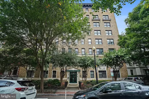 1724 17th St NW #66, Washington, DC 20009 photo 2