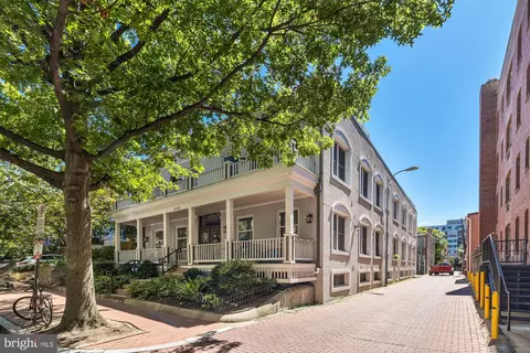 2142 O St NW #900, Washington, DC 20037