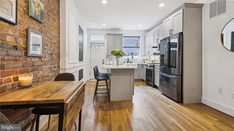 716 13th St SE, Washington, DC 20003 photo 8