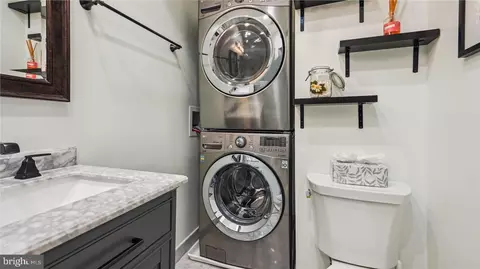 716 13th St SE, Washington, DC 20003 photo 19