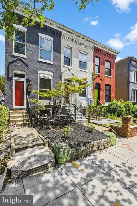 716 13th St SE, Washington, DC 20003