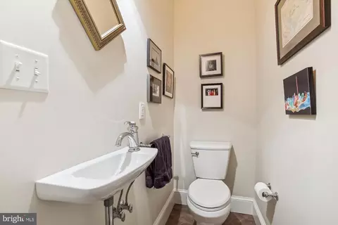 1020 C St NE, Washington, DC 20002 photo 25