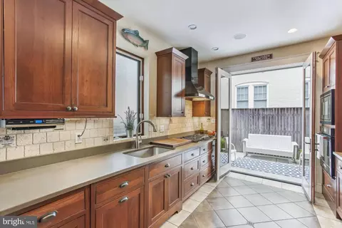 1020 C St NE, Washington, DC 20002 photo 21