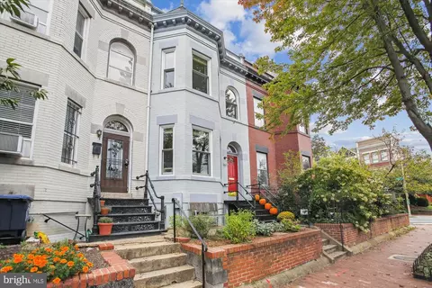 1020 C St NE, Washington, DC 20002 photo 2