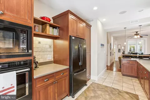 1020 C St NE, Washington, DC 20002 photo 19