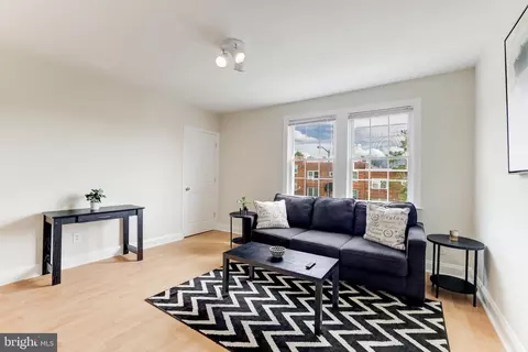 916 19th St NE, Washington, DC 20002 photo 34