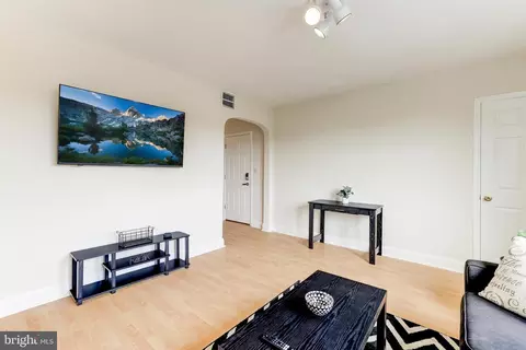 916 19th St NE, Washington, DC 20002 photo 35