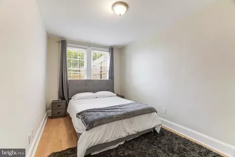 916 19th St NE, Washington, DC 20002 photo 27