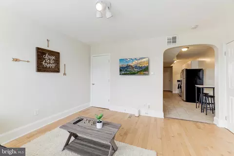 916 19th St NE, Washington, DC 20002 photo 4